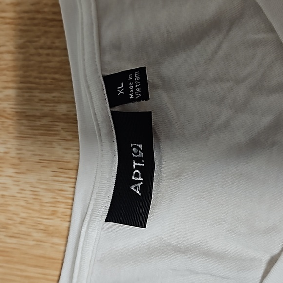 APT. 9 Cold Should Top - Picture 2 of 5